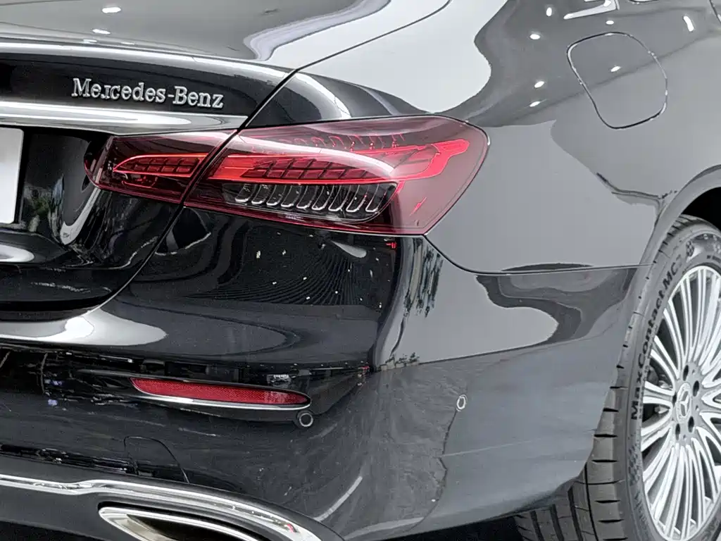 Mercedes-Benz E-Class 2021 — фото 29