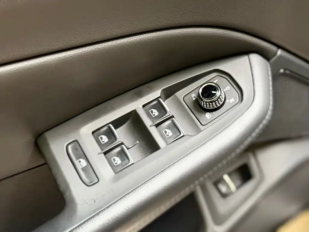 Volkswagen Phideon 2019 — фото 10