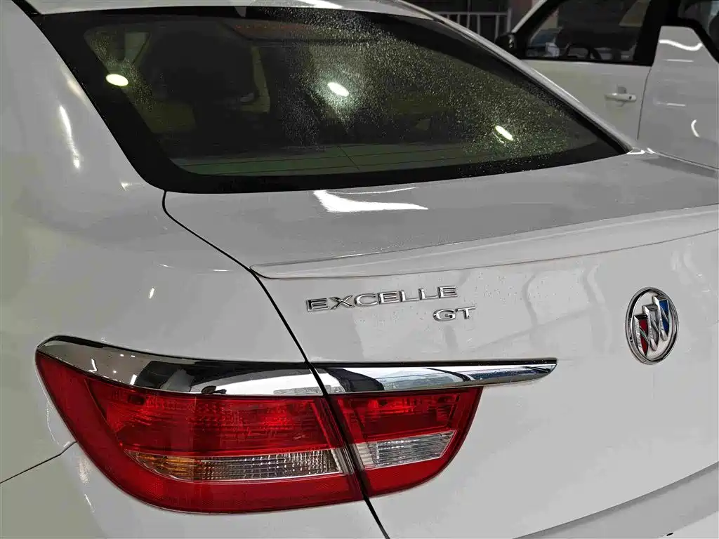 Buick Excelle 2014 — фото 10