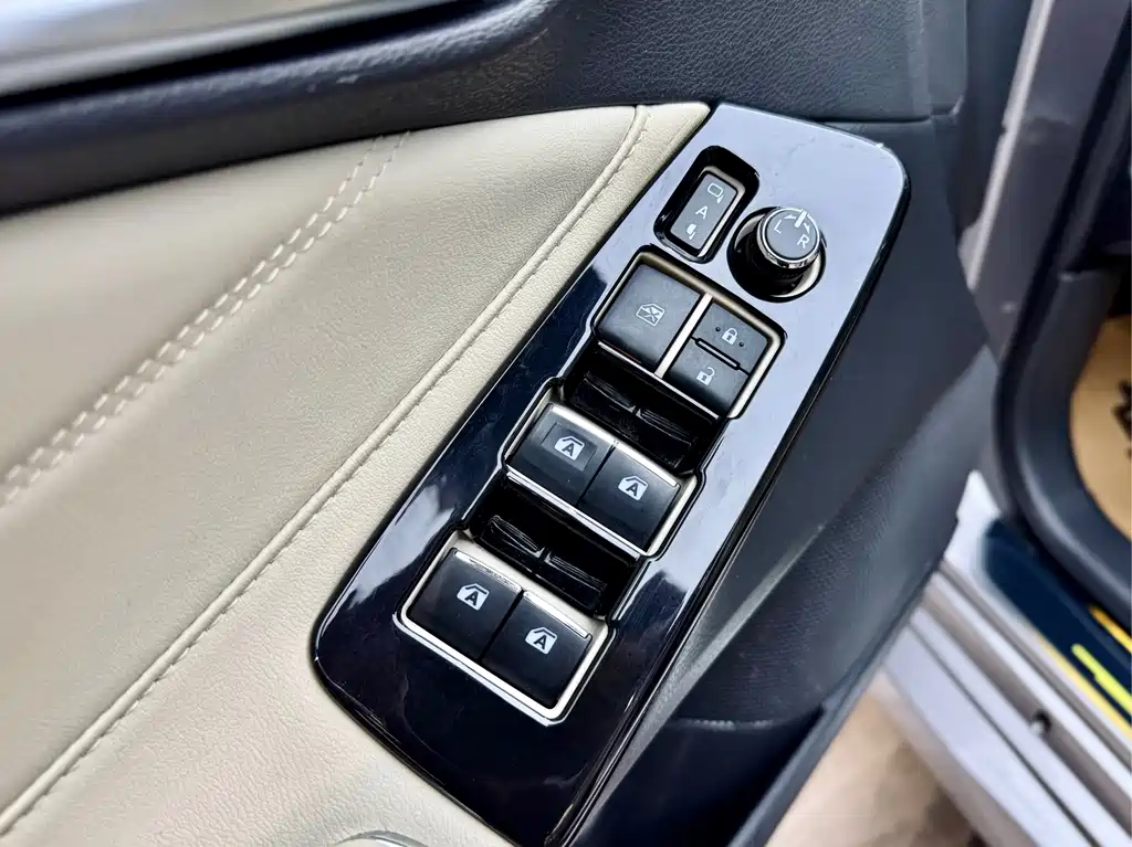 Toyota Avalon 2021 — фото 18