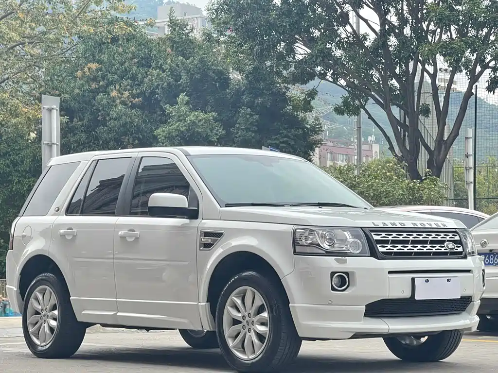 Land Rover Freelander 2 2013 — фото 3