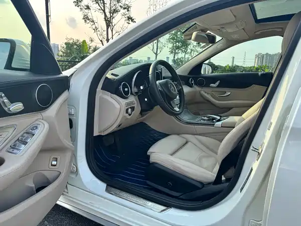 Mercedes-Benz C-Class 2015
