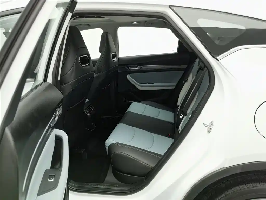 Geely Emgrand S 2022 — фото 15