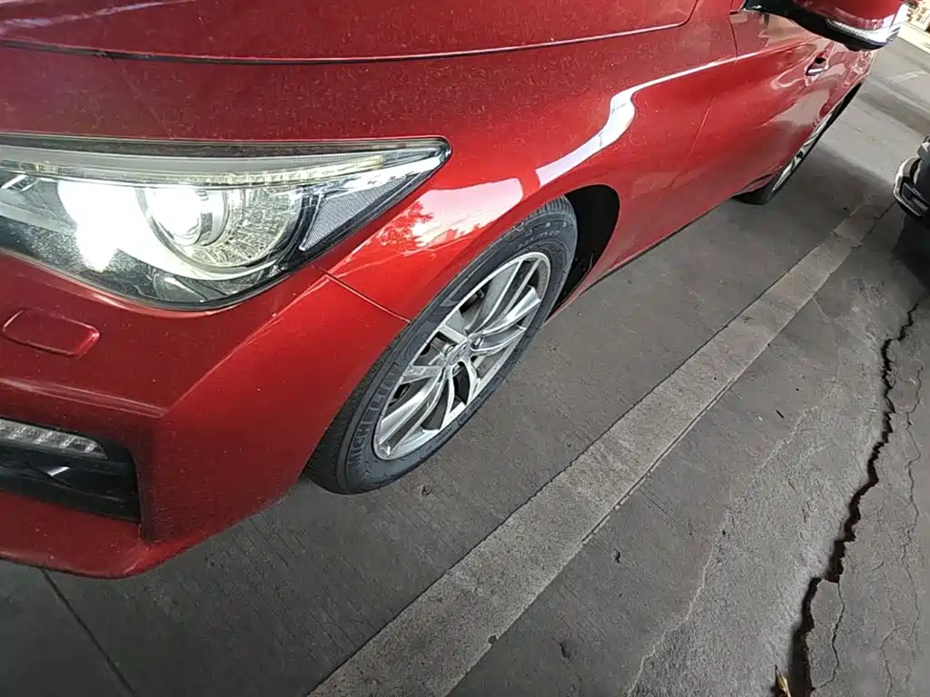 Infiniti Q50L 2017 — фото 23