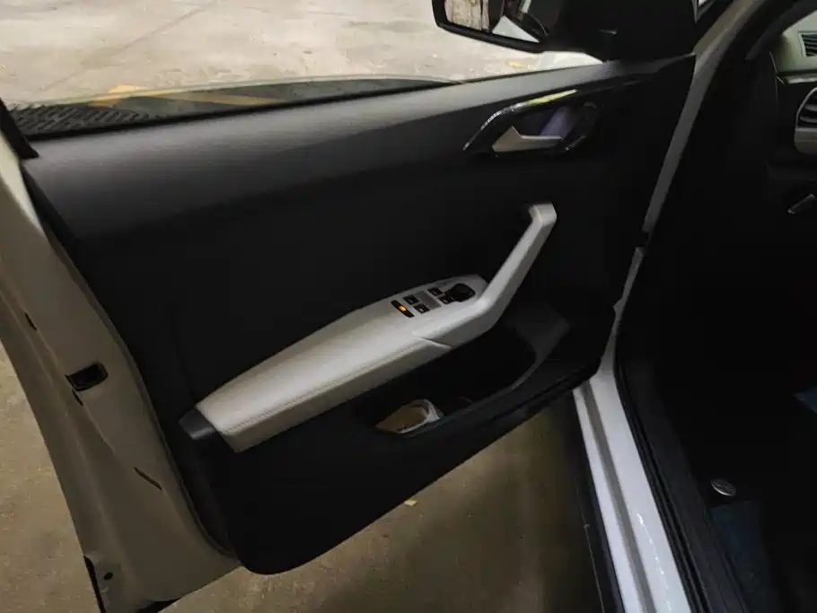 Volkswagen Tharu 2025