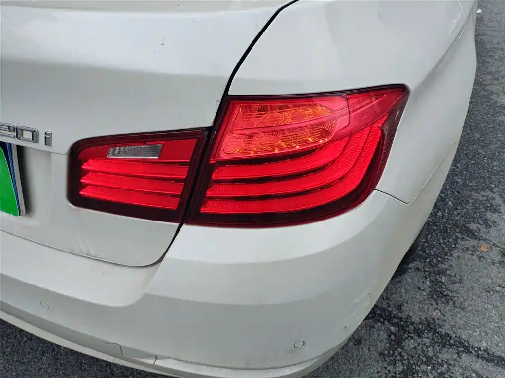 BMW 5 Series 2016 — фото 24