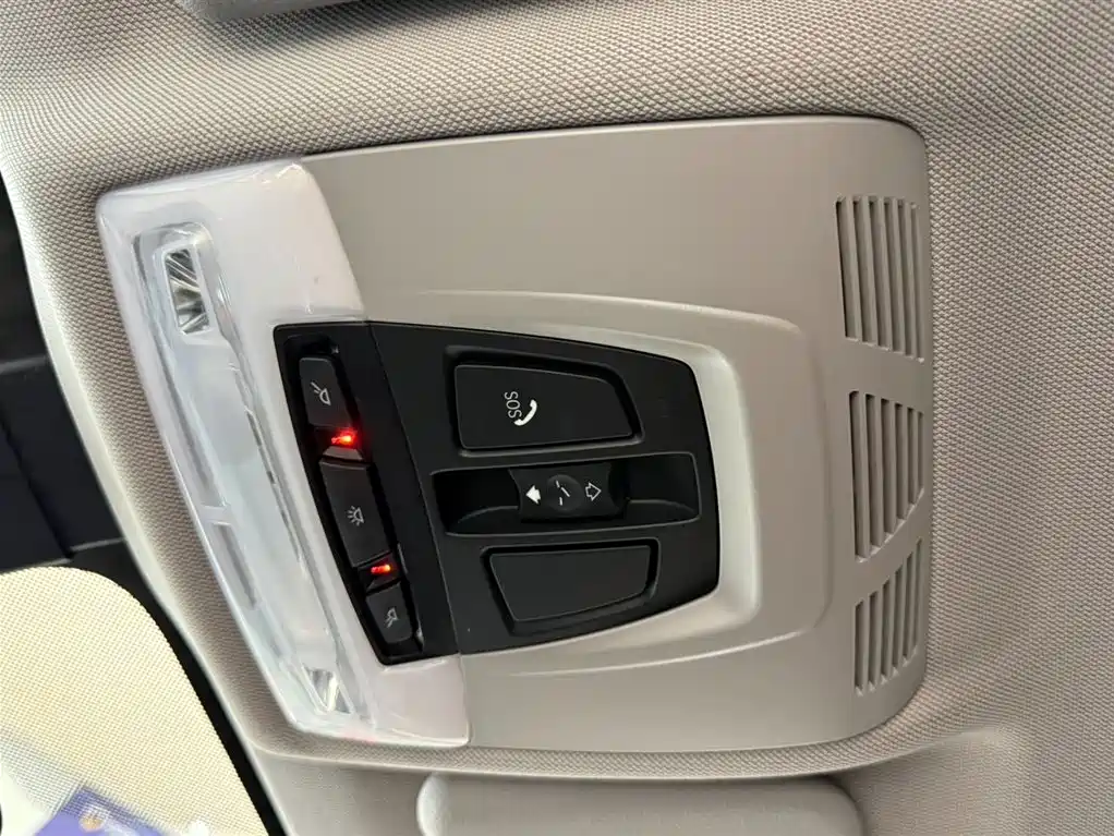 BMW X1 2022 — фото 14