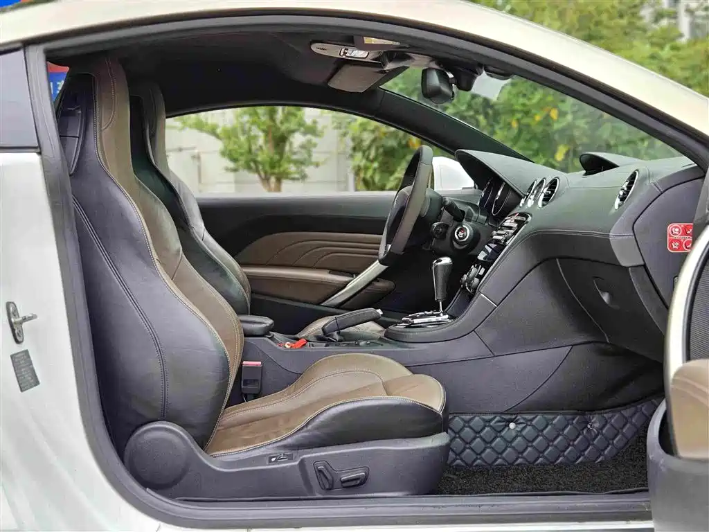 Peugeot RCZ 2018 — фото 9
