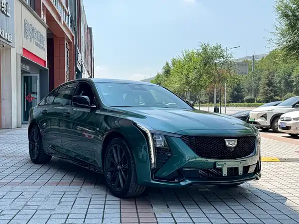 Cadillac CT5 2025