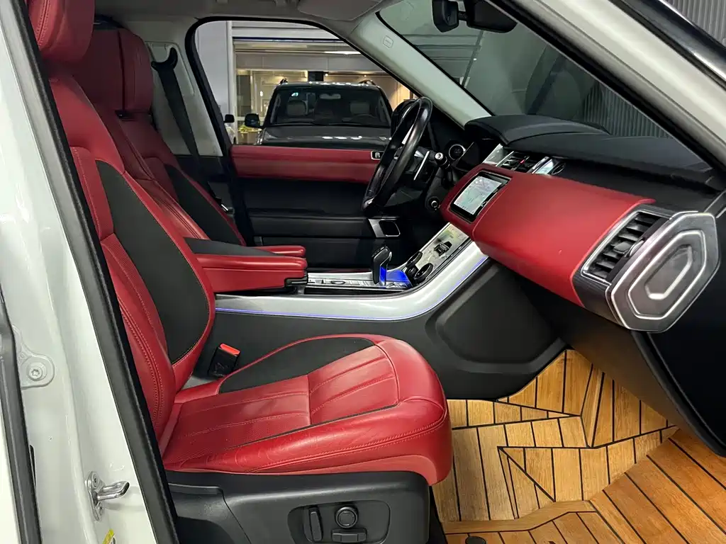 Land Rover Sport 2021 — фото 17
