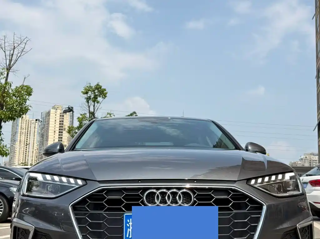 Audi A4L 2021
