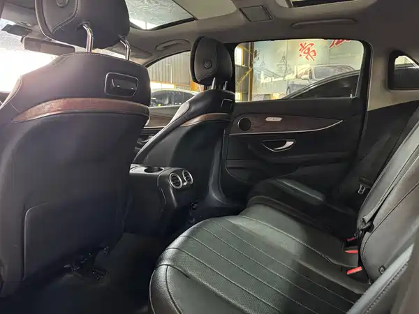 Mercedes-Benz E-Class 2018