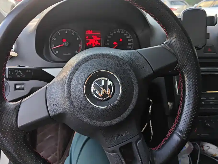 Volkswagen Jetta 2015 — фото 15