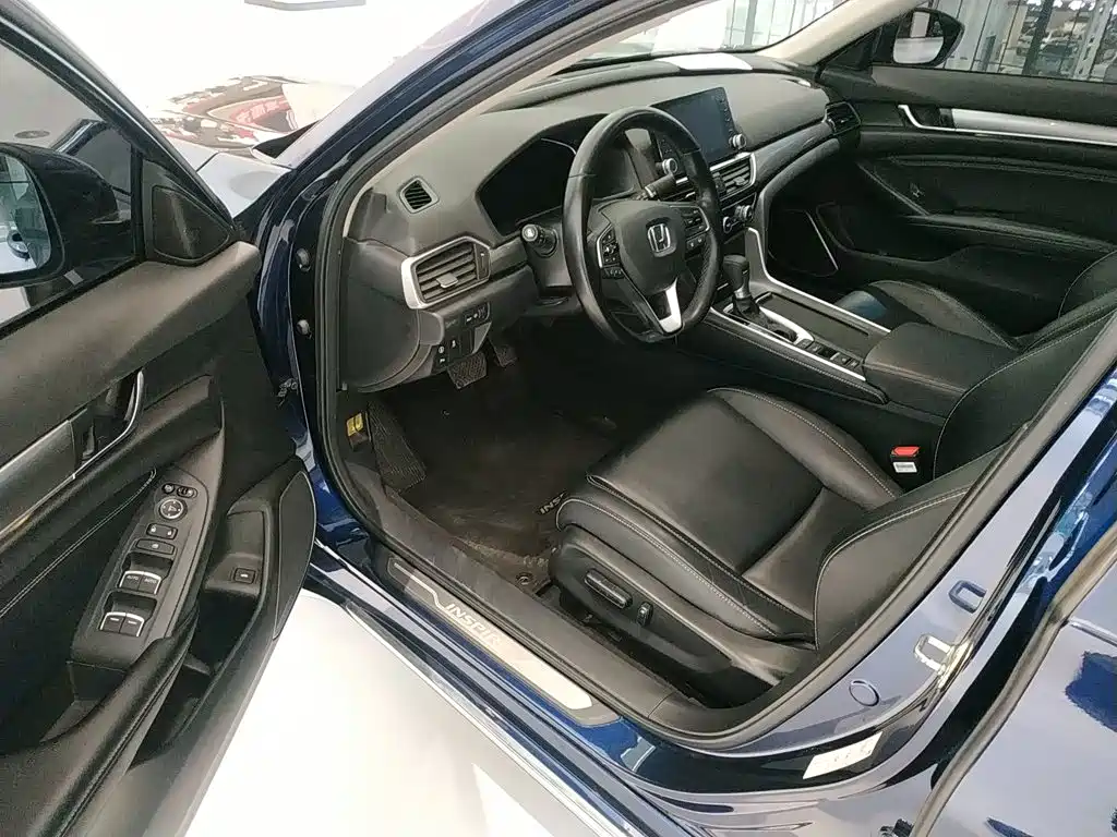 Honda Inspire 2020 — фото 12