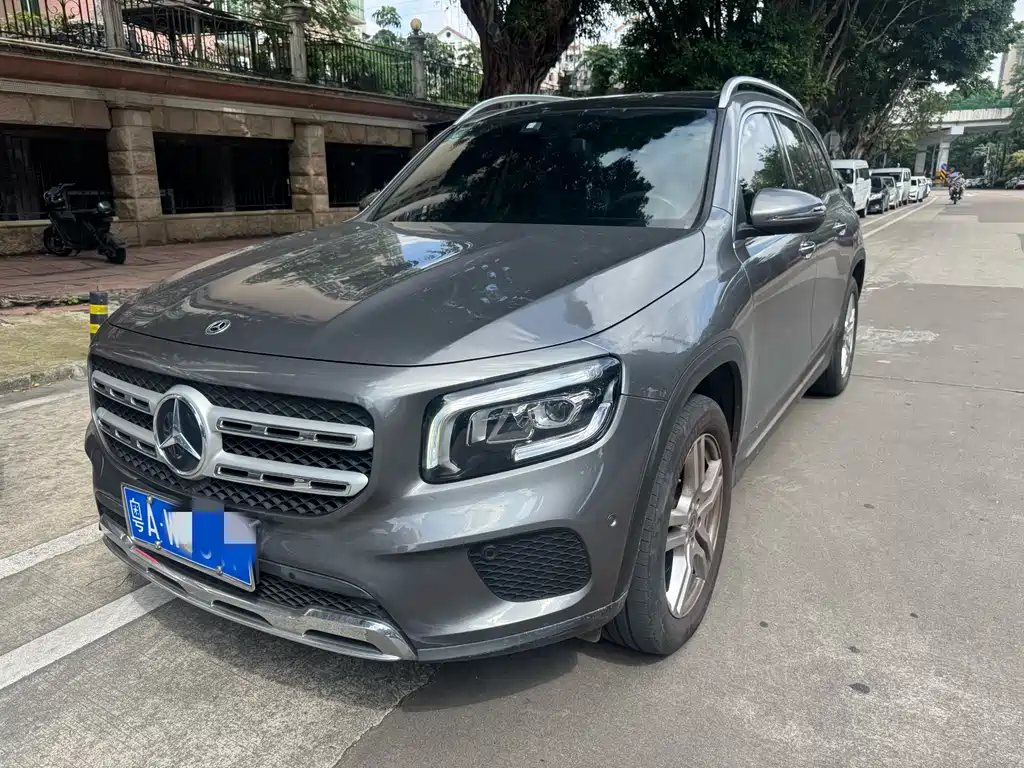 Mercedes-Benz GLB 2022 — фото 1