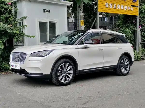 Lincoln Corsair 2022