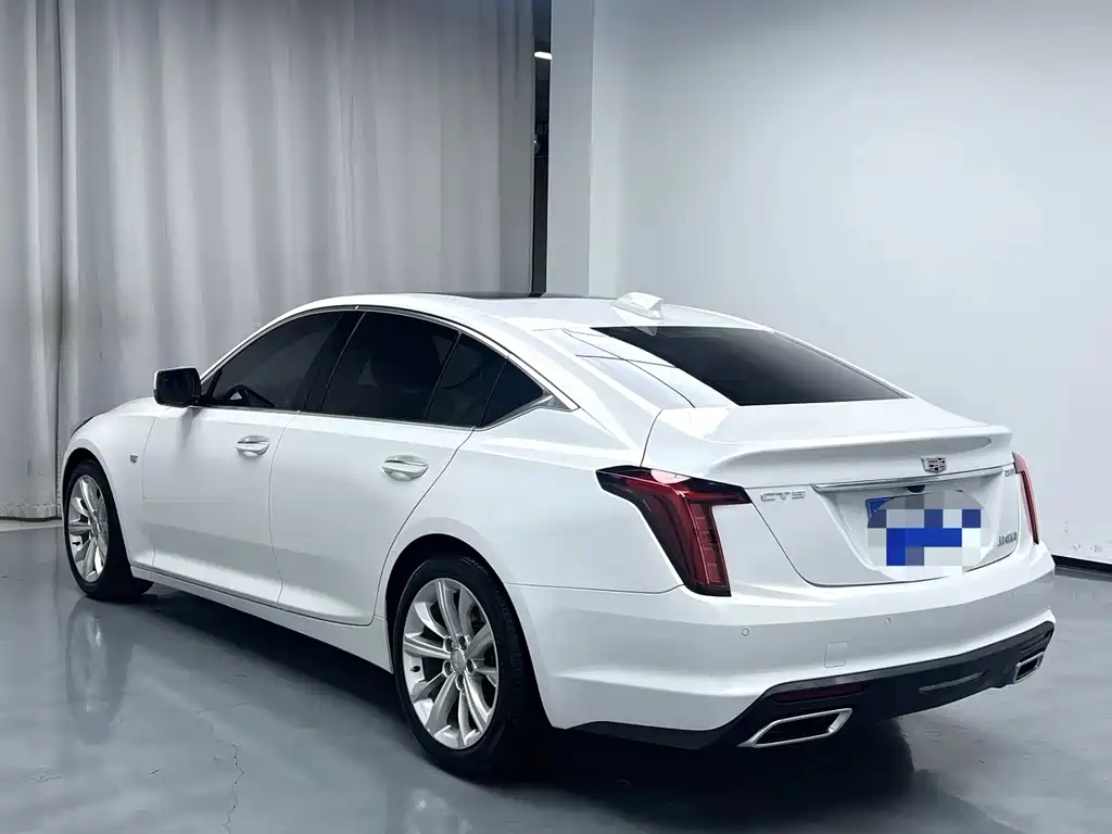 Cadillac CT5 2023 — фото 10