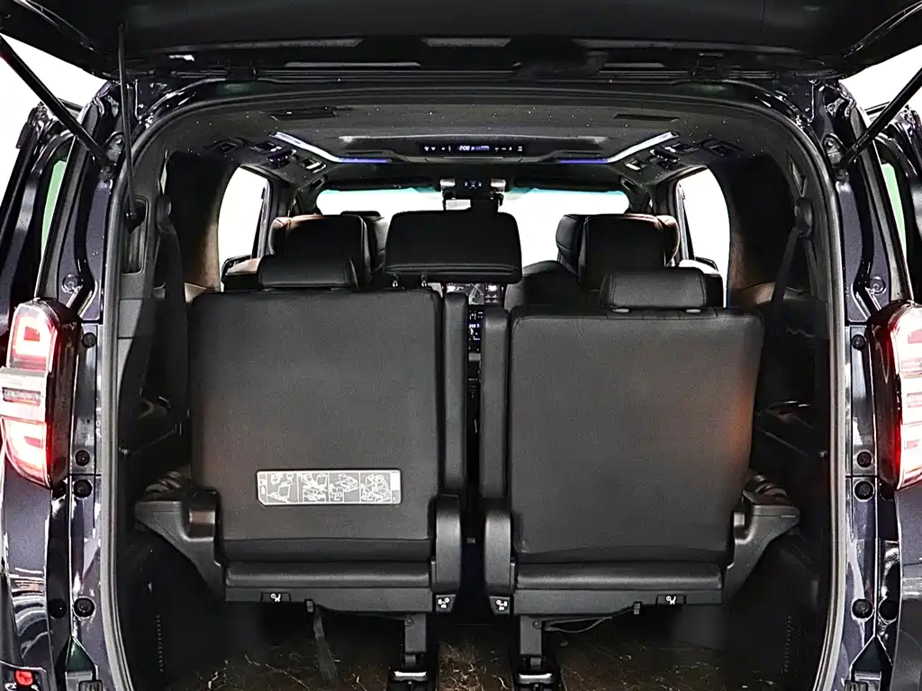 Toyota Vellfire 2022 — фото 22