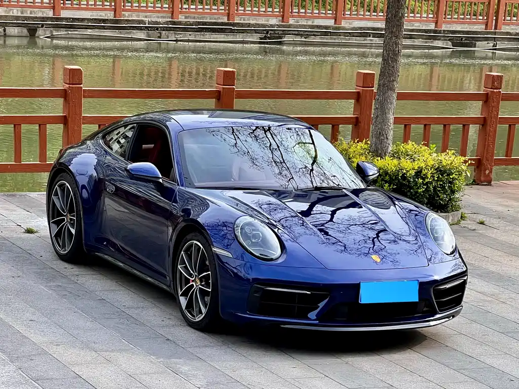Porsche 911 2021 — фото 4