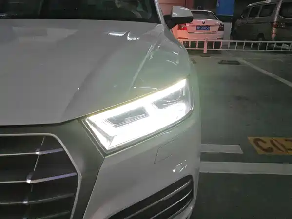 Audi Q5L 2020