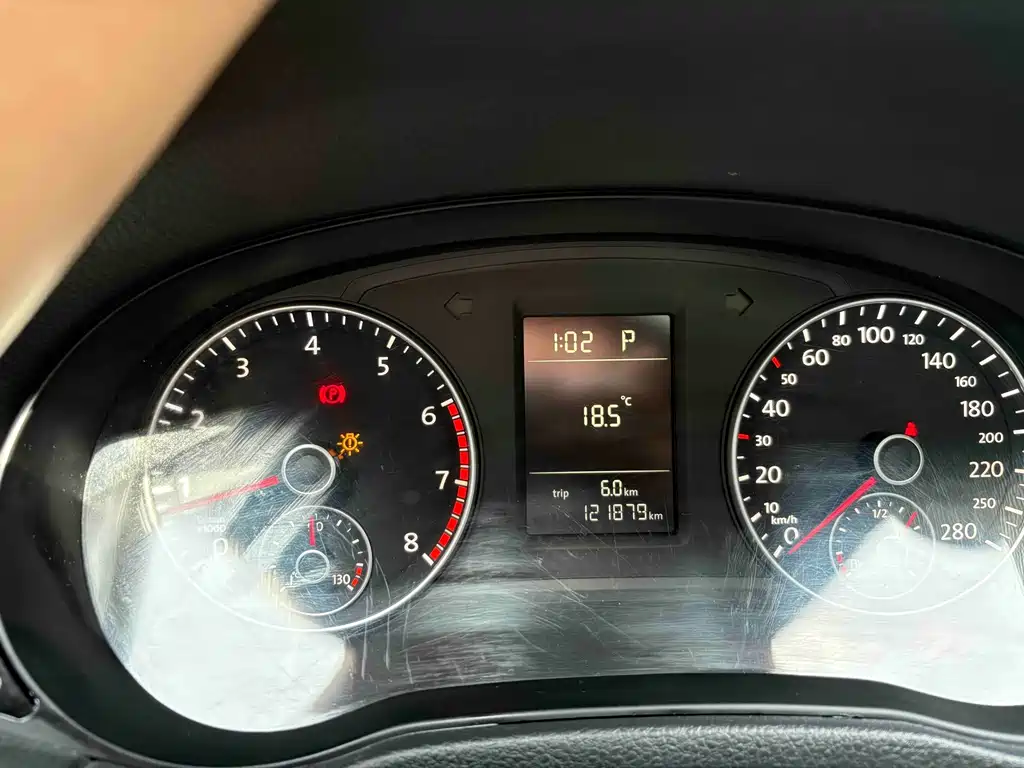 Volkswagen Passat 2014 — фото 10