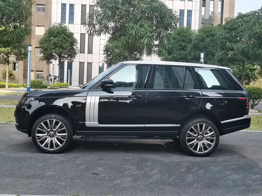 Land Rover Range Rover 2017 — фото 16