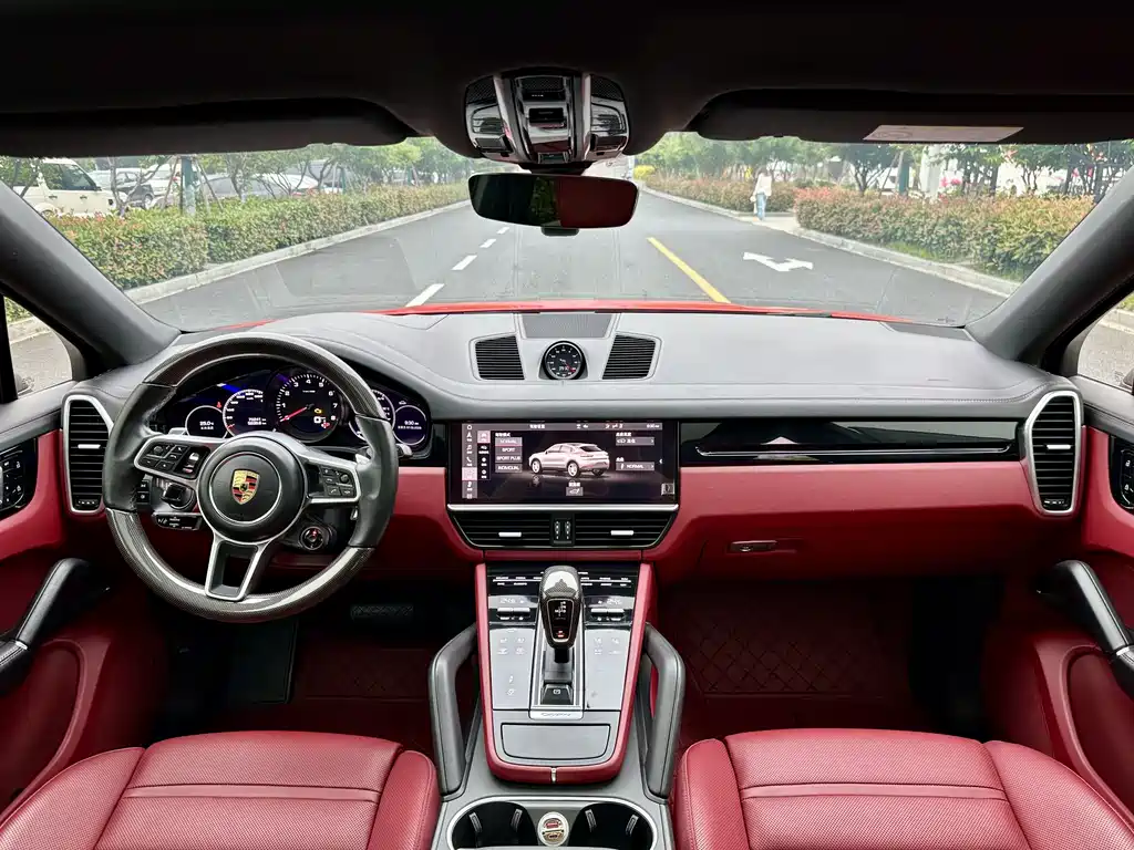 Porsche Cayenne 2021 — фото 11