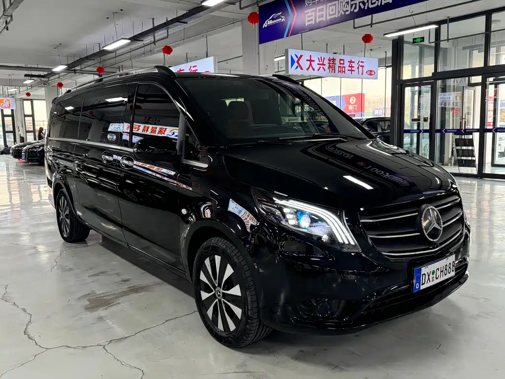 Mercedes-Benz Vito 2023 — фото 3