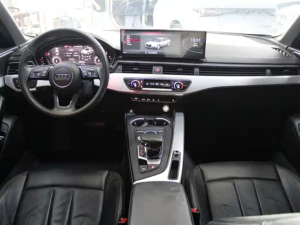 Audi A4L 2019