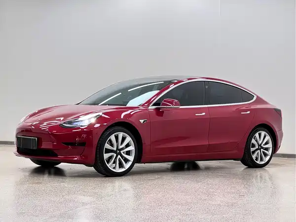 Tesla Model 3 2020