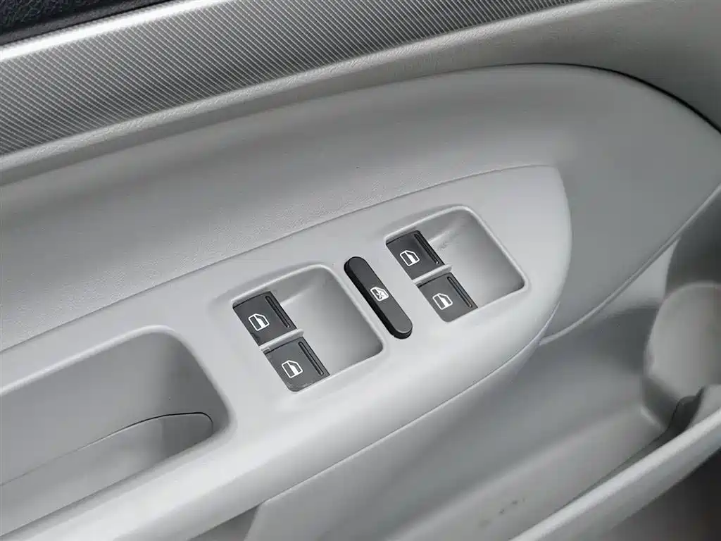Skoda Octavia 2014 — фото 9