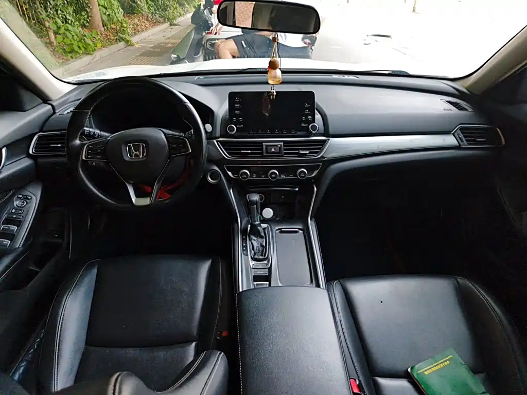 Honda Inspire 2021 — фото 13