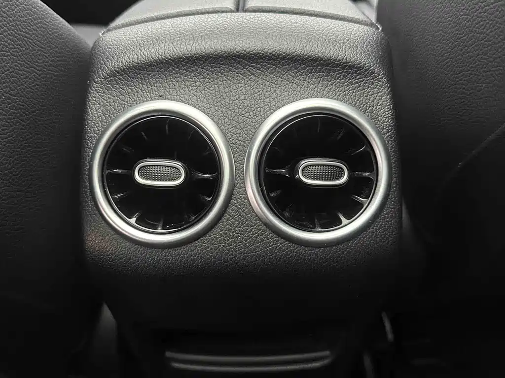 Mercedes-Benz GLB 2020 — фото 16