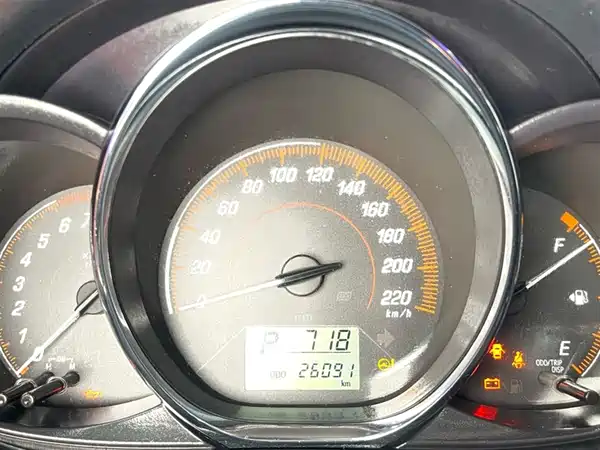 Toyota Yaris L 2020