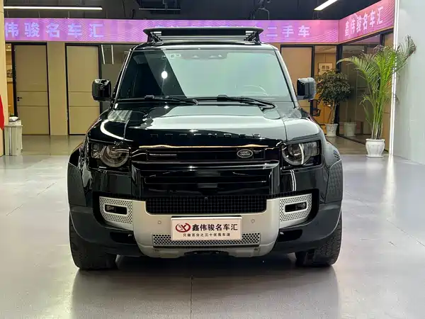 Land Rover Defender 2022