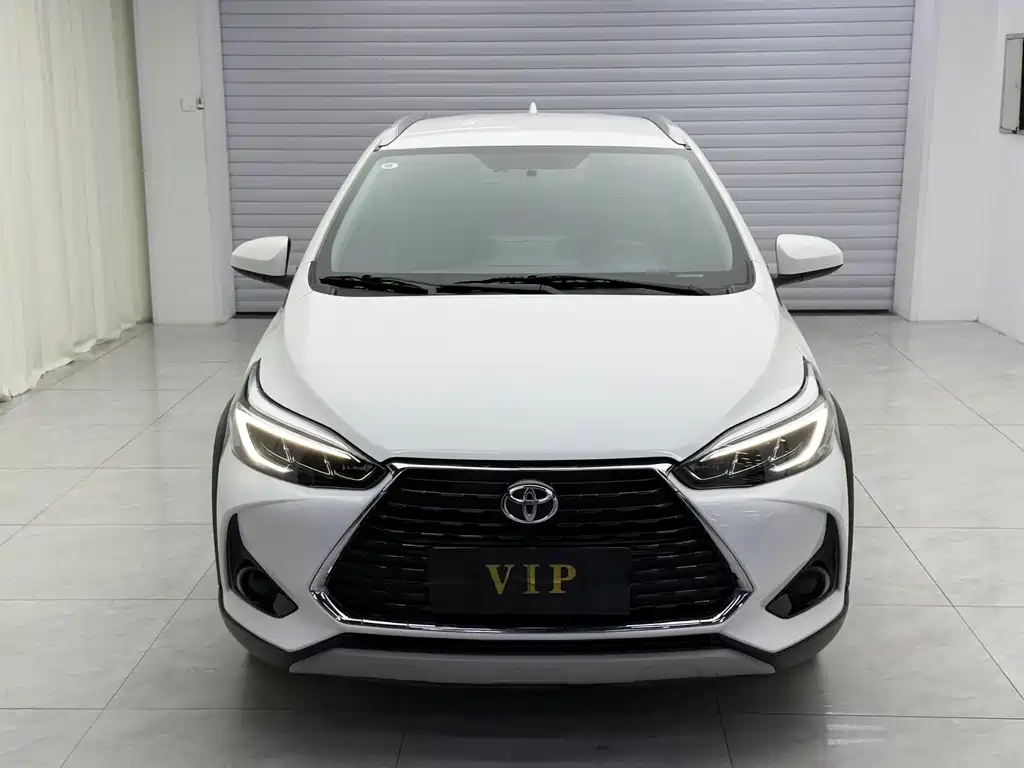 Toyota Yaris L 2021 — фото 2