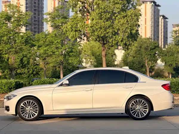BMW 3 Series 2019