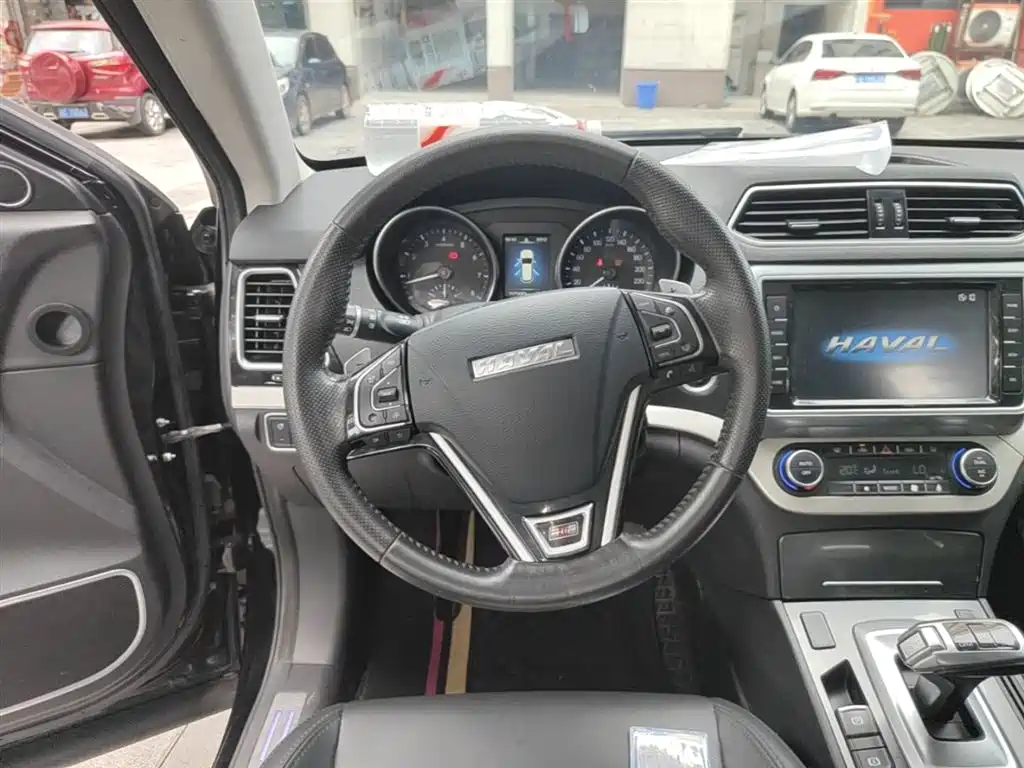 Haval H6 Coupe 2017 — фото 11