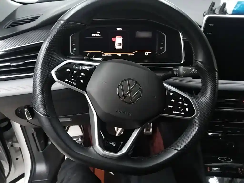 Volkswagen Tiguan X 2023 — фото 11