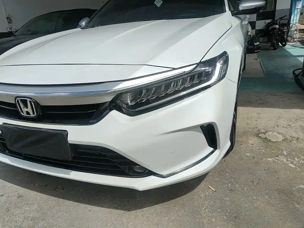 Honda Inspire 2022 — фото 24