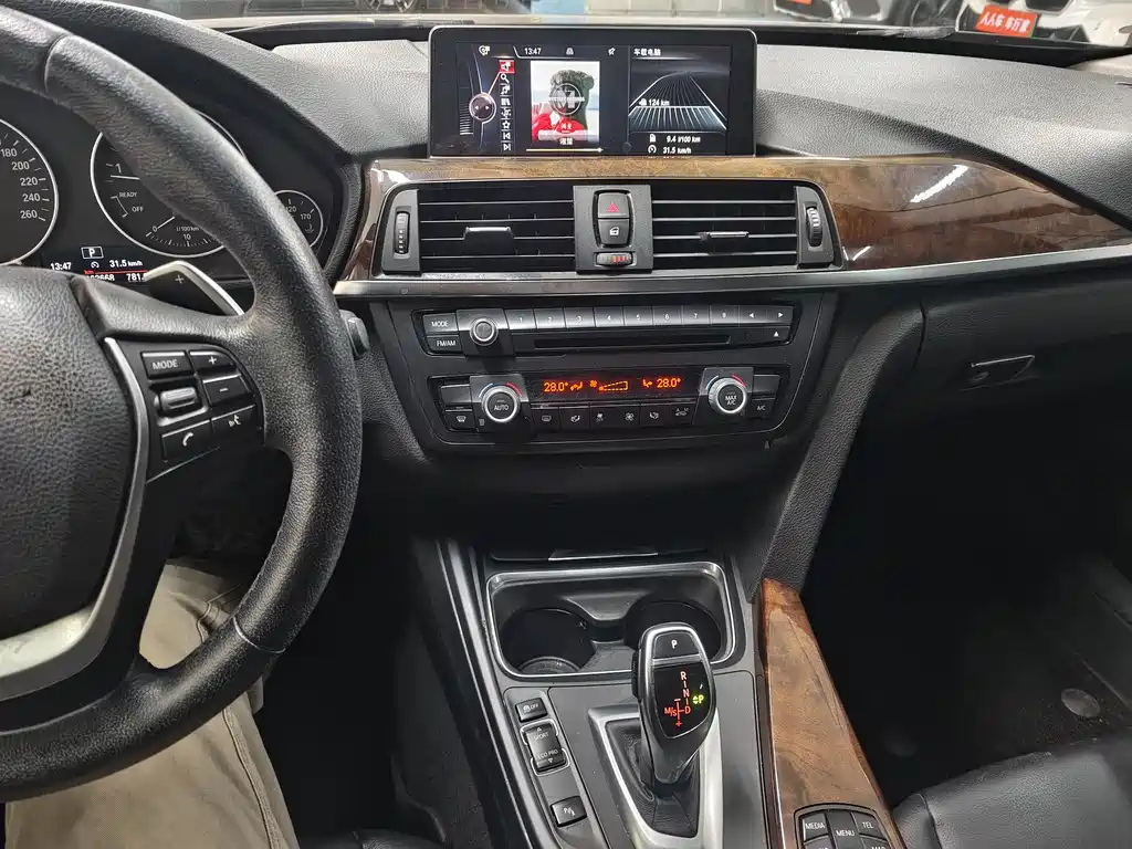 BMW 3 Series 2014 — фото 12