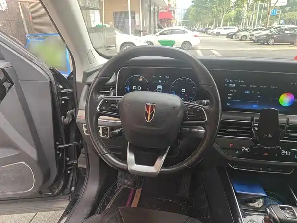 Hongqi HS5 2022