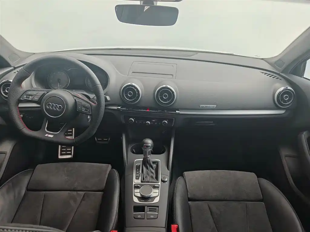 Audi S3 2016 — фото 8