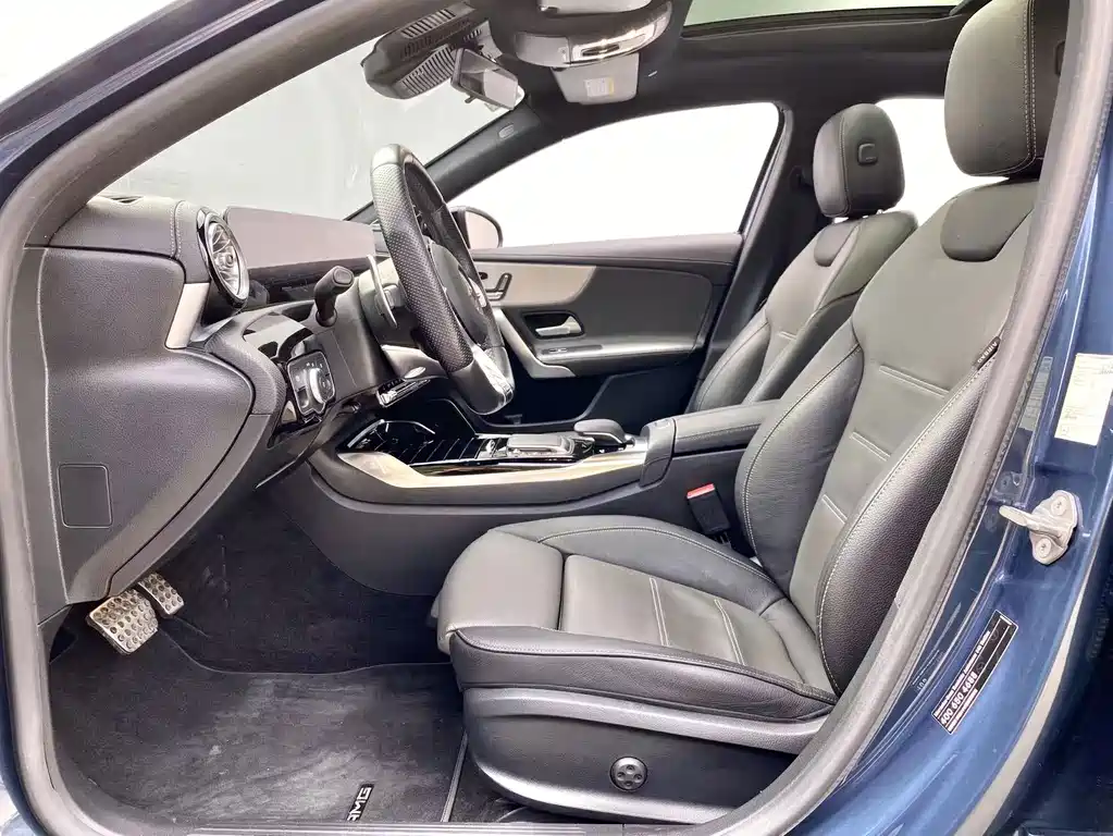 Mercedes-Benz A-Class AMG 2020 — фото 11