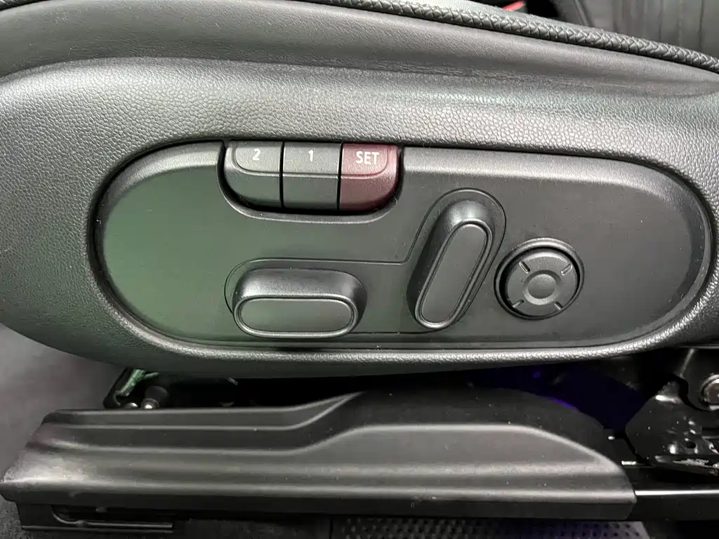 MINI Countryman 2019 — фото 11