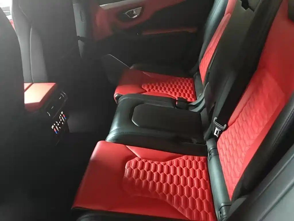 Lamborghini Urus 2019 — фото 6
