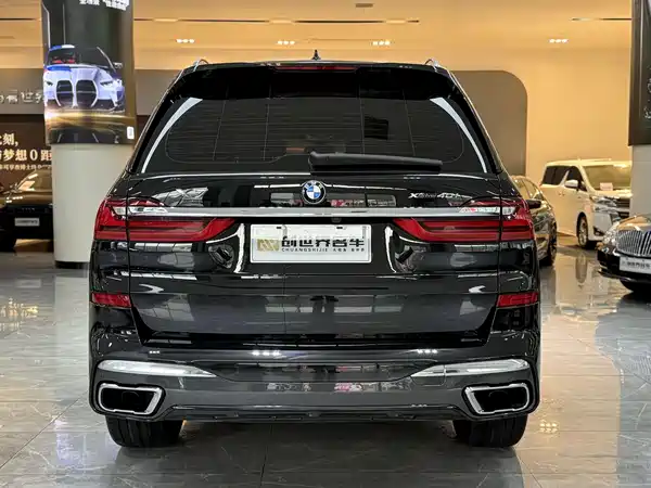 BMW X7 2021