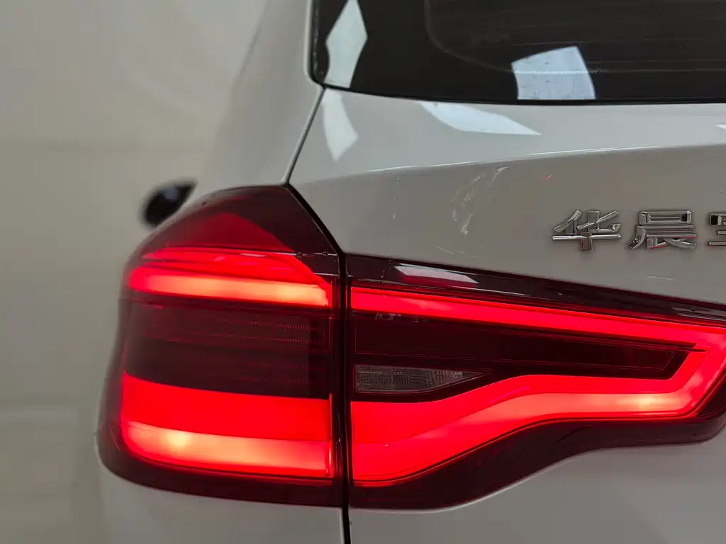 BMW X3 2018 — фото 18