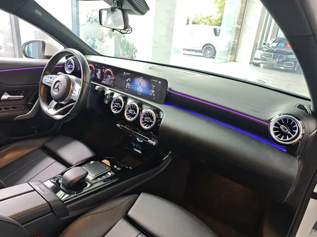 Mercedes-Benz A-Class 2022 — фото 22