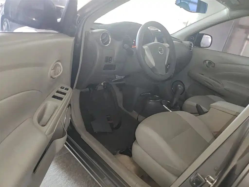 Nissan Sunny 2016 — фото 16